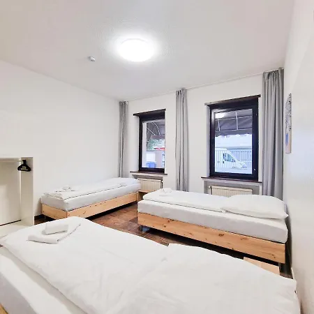 Tolstov House - 6 House With Terrace And Parking - 30 Min Messe Dus شقة *