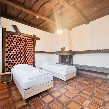 Tolstov House - 6 House With Terrace And Parking - 30 Min Messe Dus شقة *