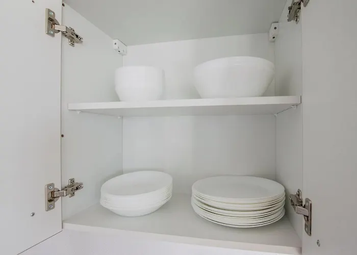 Tolstov House - 6 House With Terrace And Parking - 30 Min Messe Dus