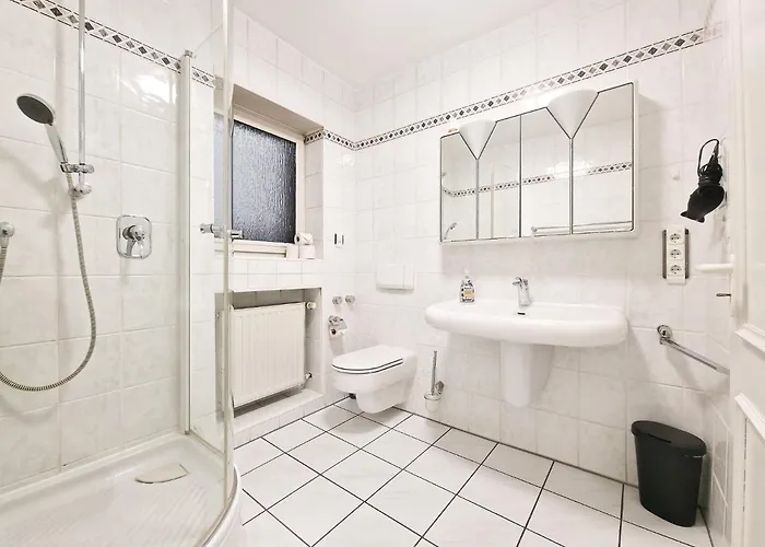 Tolstov House - 6 House With Terrace And Parking - 30 Min Messe Dus Lejlighed *