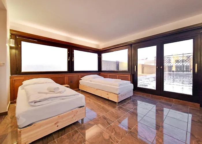 Tolstov House - 6 House With Terrace And Parking - 30 Min Messe Dus Lejlighed *