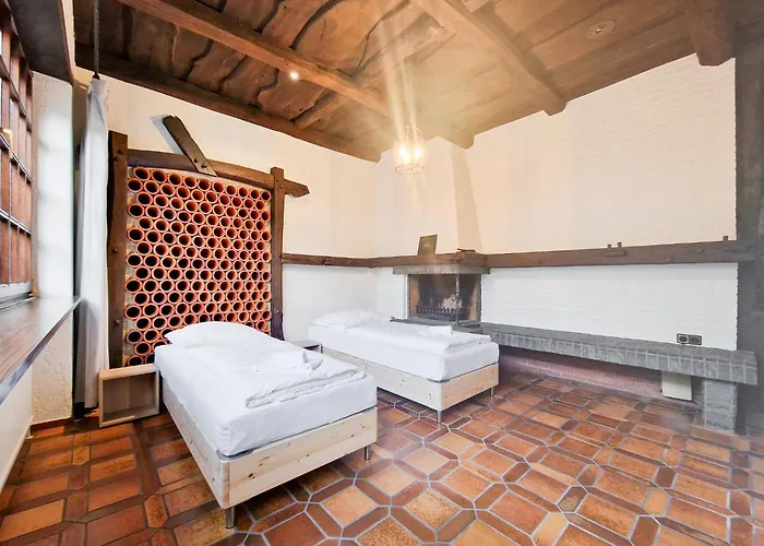 Tolstov House - 6 House With Terrace And Parking - 30 Min Messe Dus Lejlighed *